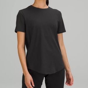 Lululemon Basic Tee Size 4!